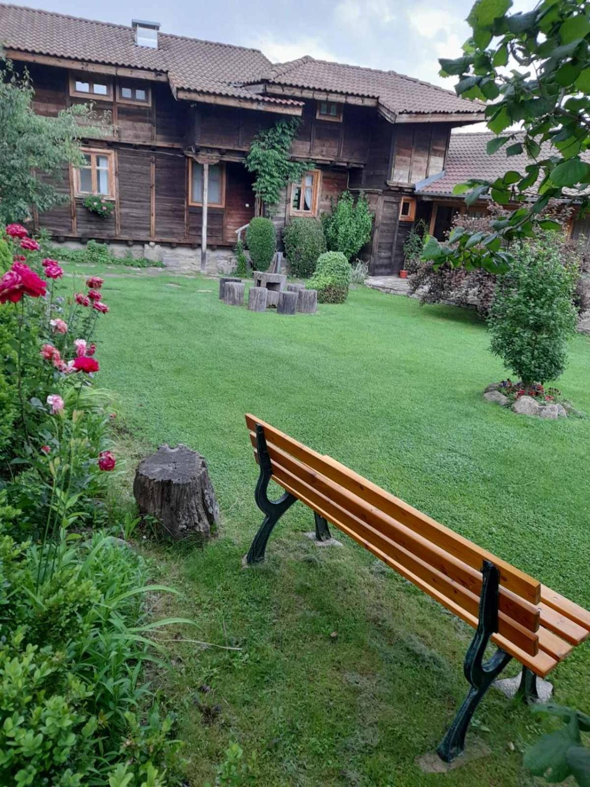Kandaphery Guest Houses Miykovtsi Exterior photo